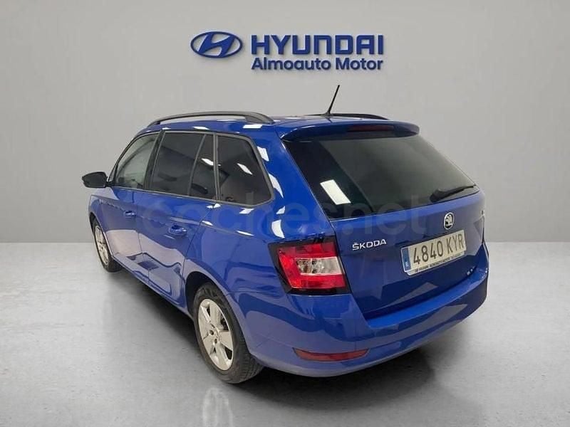 Usado Skoda Fabia 95 CV (69 kW) 2019 Azul Familiar