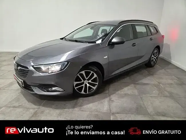 Usado Opel Insignia Selective 110 CV (80 kW) 2020 Gris Familiar