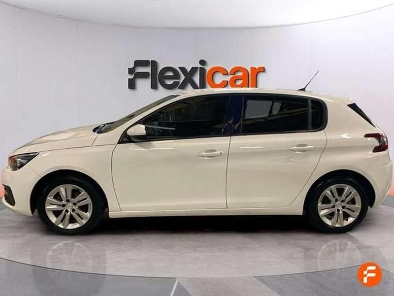 Usado Peugeot 308 Active 131 CV (96 kW) 2021 Blanco Utilitario