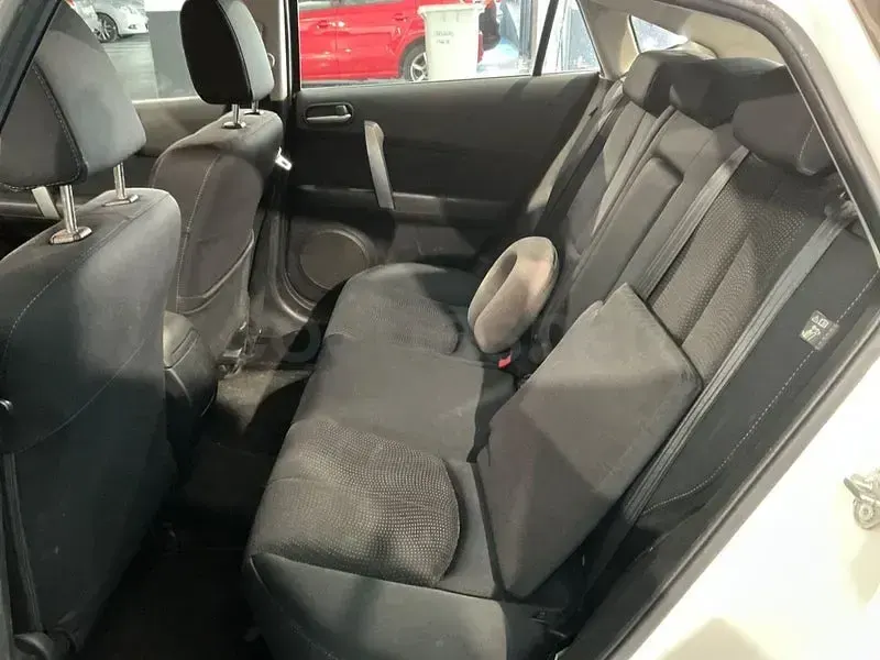 Usado Mazda 6 Active 120 CV (88 kW) 2010 Blanco Berlina