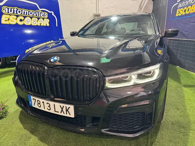 Usado BMW 740 340 CV (250 kW) 2022 Negro Berlina
