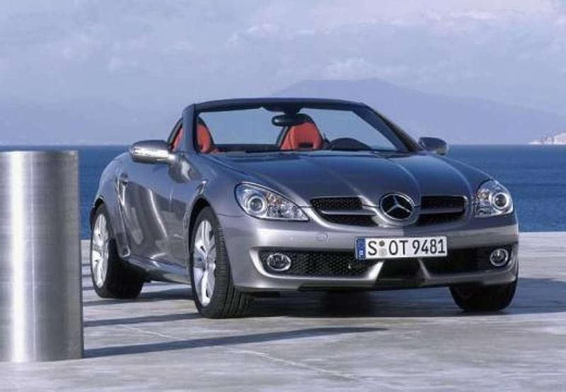 Usado Mercedes SLK200 184 CV (135 kW) 2008 Gris Descapotable
