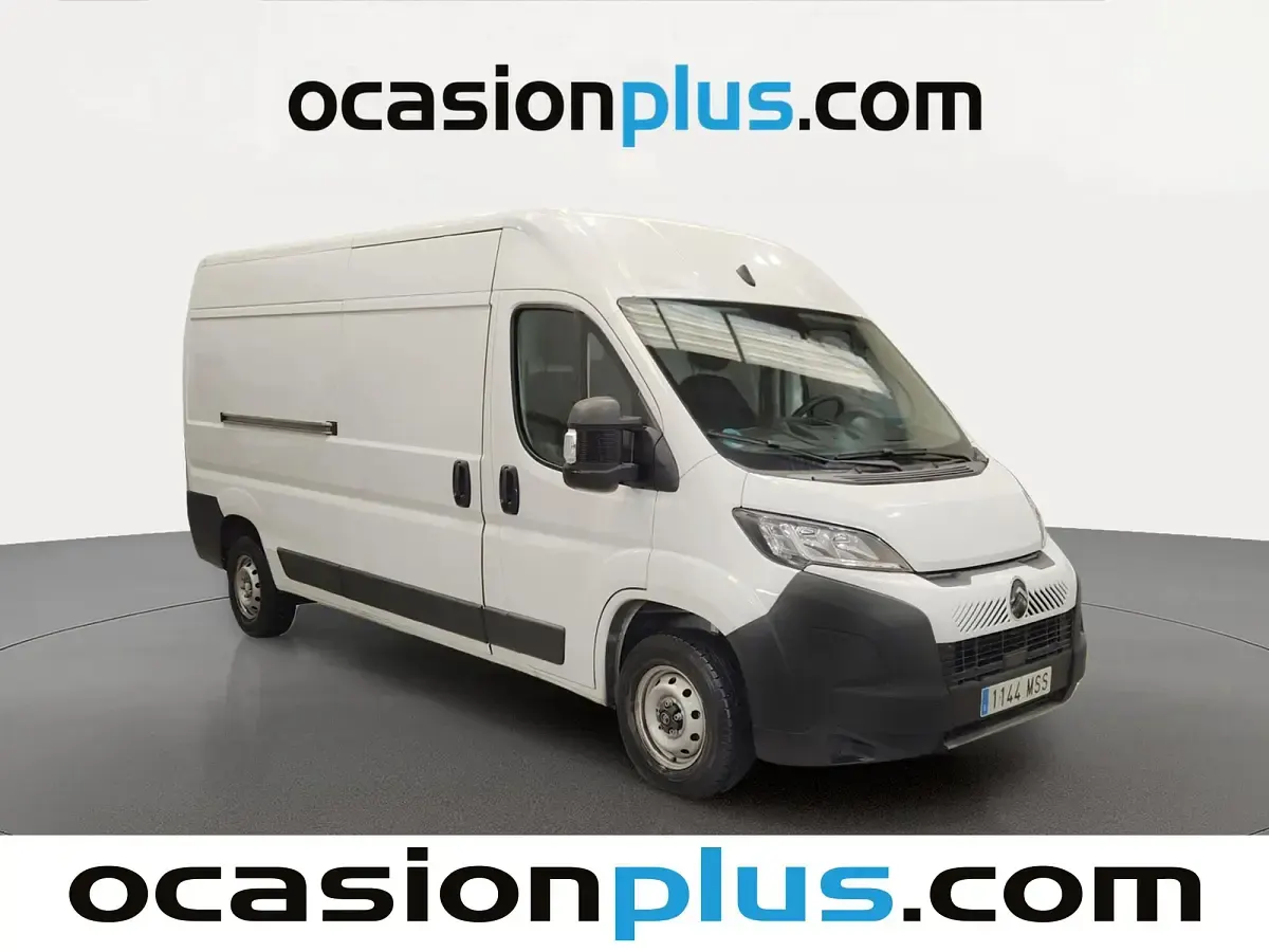 Usado Citroën Jumper 140 CV (102 kW) 2024 Blanco Monovolumen