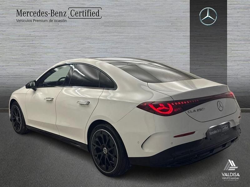 Usado Mercedes CLA 250+ 200 kW (272 CV) 2025 Blanco Berlina
