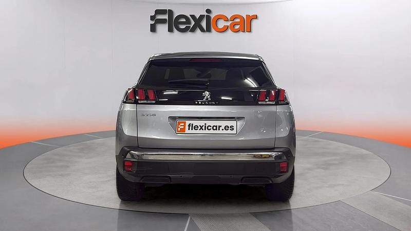 Usado Peugeot 3008 Allure 131 CV (96 kW) 2023 Gris Monovolumen