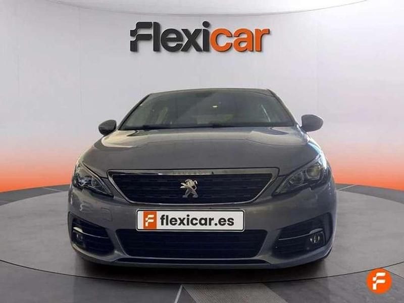 Usado Peugeot 308 Style 131 CV (96 kW) 2020 Gris Utilitario
