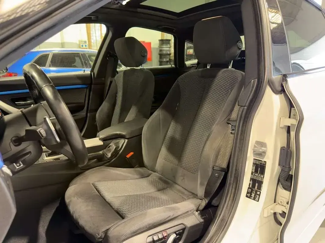 Usado BMW 330 Comfort Edition 252 CV (185 kW) 2016 Blanco Berlina