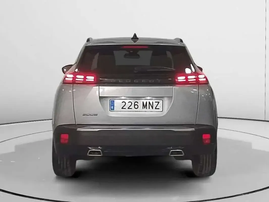 Usado Peugeot 2008 Allure 131 CV (96 kW) 2024 Gris SUV