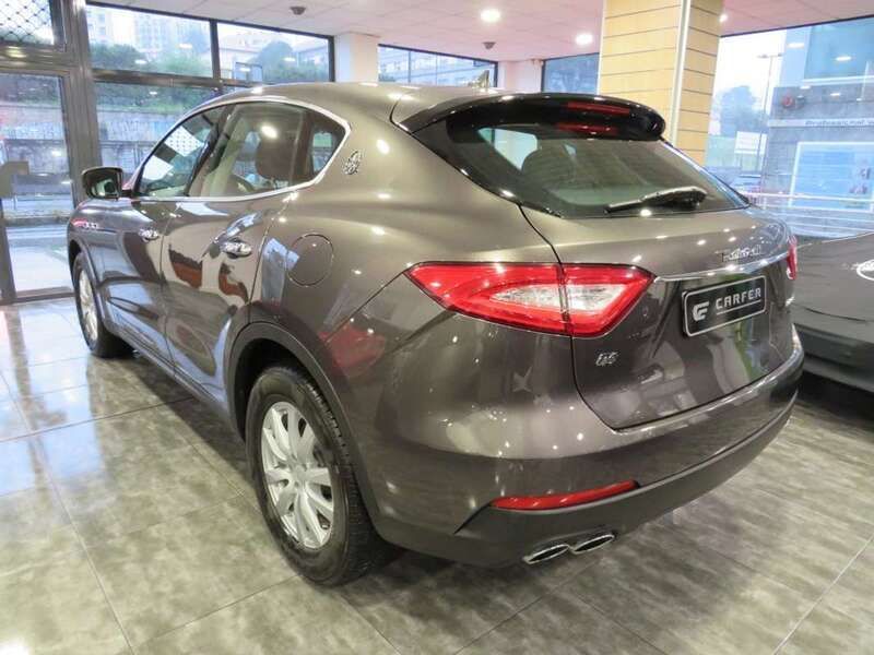 Usado Maserati Levante 275 CV (202 kW) 2018 Gris SUV