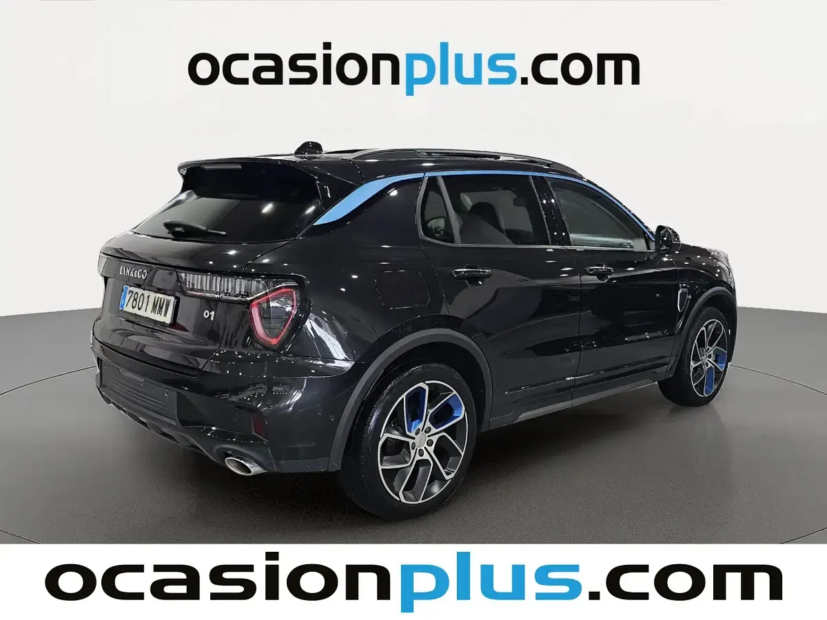 Usado Lynk & Co 01 261 CV (191 kW) 2024 Negro SUV