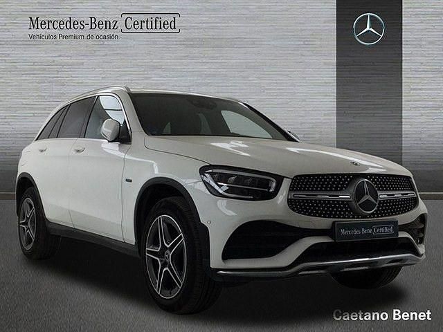 Usado Mercedes GLC300e AMG line 306 CV (225 kW) 2021 Blanco polar SUV