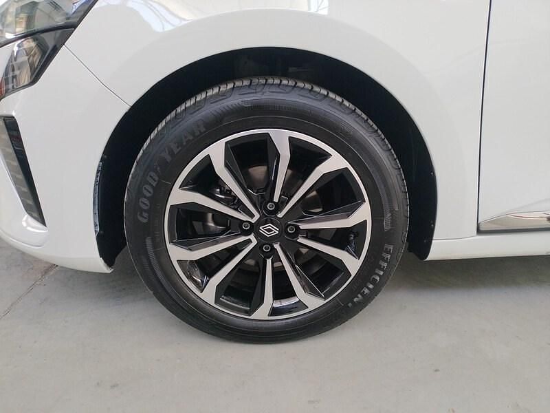 Usado Renault Clio V Techno 100 CV (73 kW) 2025 Blanco Berlina