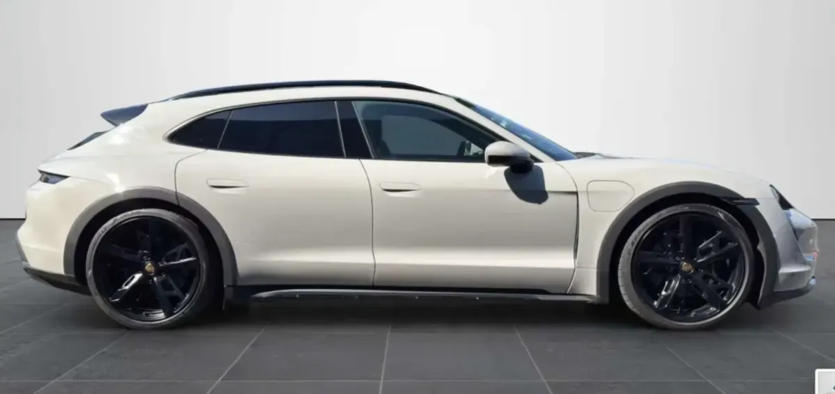 Usado Porsche Taycan 350 kW (476 CV) 2023 Gris Familiar