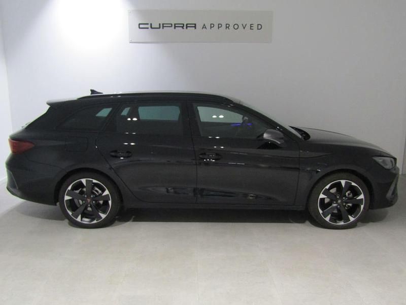 Usado Cupra Leon 150 CV (110 kW) 2024 Negro Familiar
