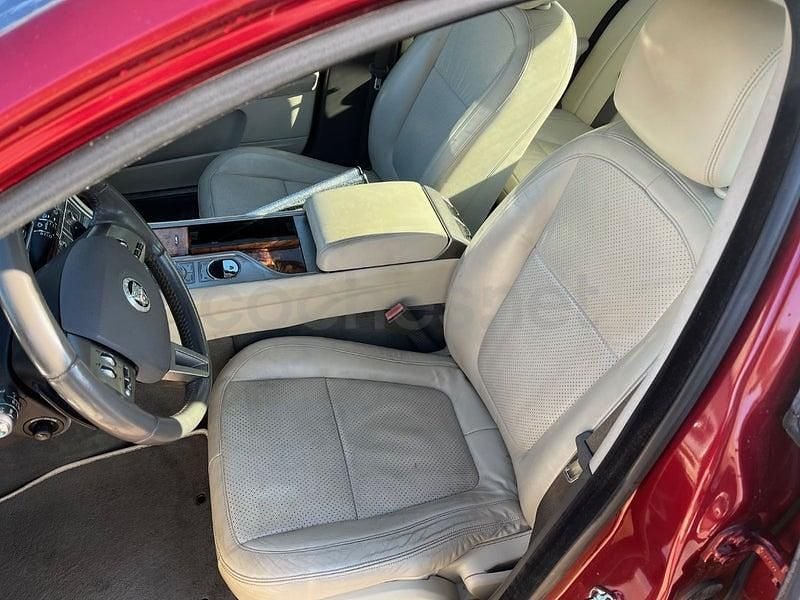 Usado Jaguar XF 416 CV (305 kW) 2008 Granate Berlina