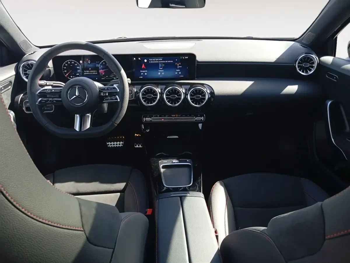 Nuevo Mercedes A180 136 CV (100 kW) 2026 Negro