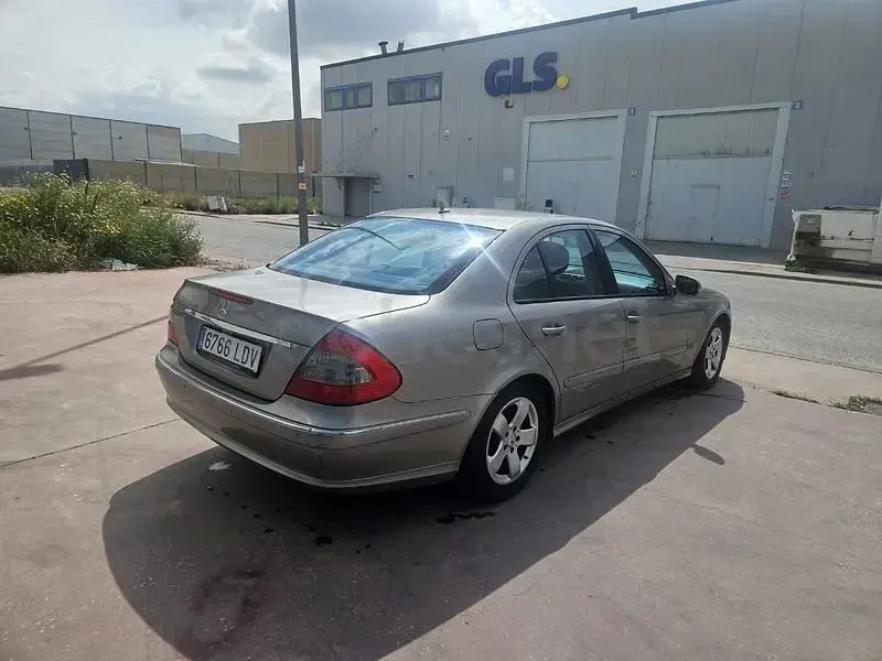 Occasion Mercedes E280 Avantgarde 190 PK (139 kW) 2007 Beige Sedan