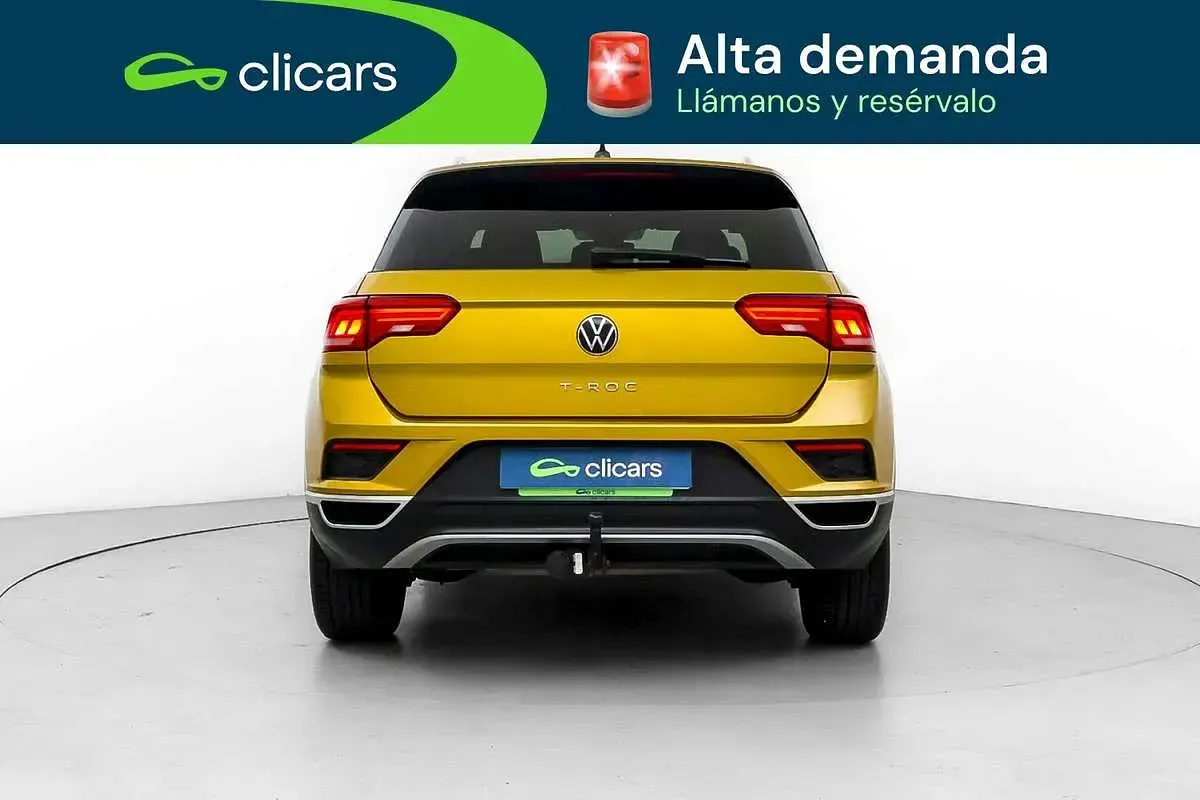 Usado VW T-Roc Advance 150 CV (110 kW) 2021 Amarillo SUV