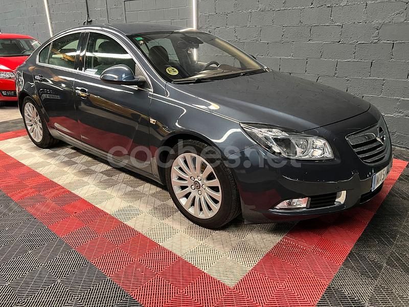 Azul Usado 2011 Opel Insignia Sport Berlina | 6990 € (Precio justo) - Imagen 1/4
