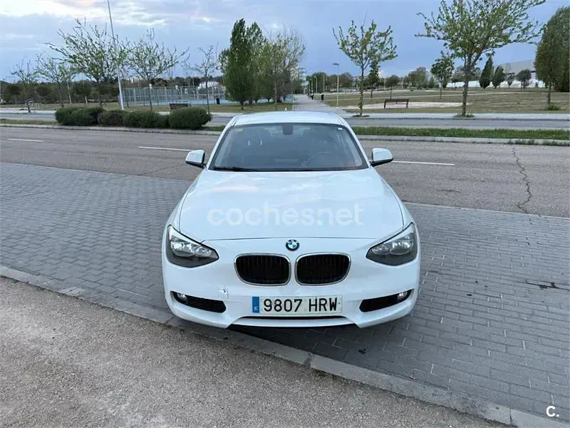 Occasion BMW 116 Efficient Dynamics 116 ch (85 kW) 2013 Blanc Citadine