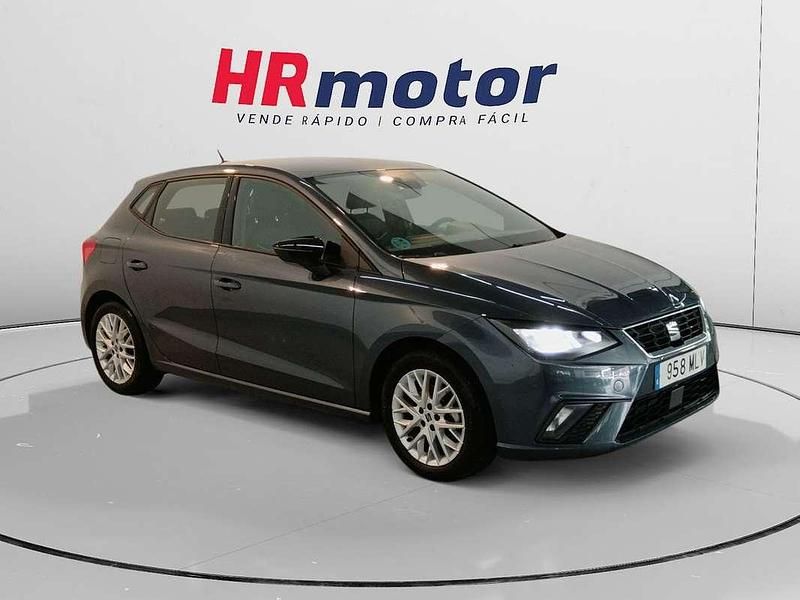 Azul Usado 2023 Seat Ibiza FR Utilitario | 17.130 € (Precio justo) - Imagen 1/4