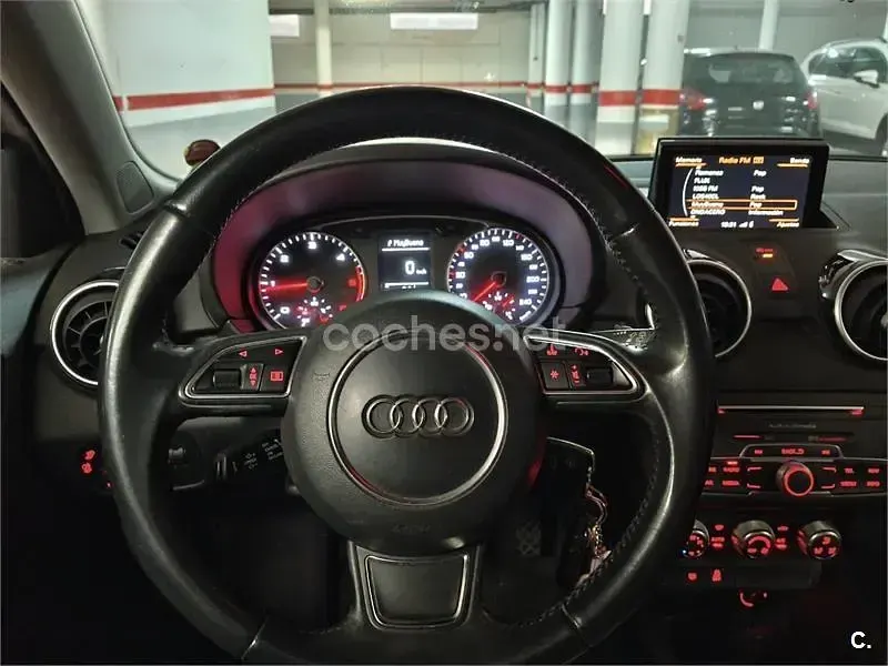 Usado Audi A1 Sportback Design 90 CV (66 kW) 2015 Blanco Utilitario