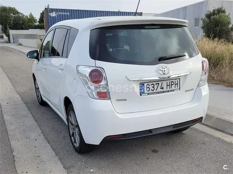 Usado Toyota Verso Advance 132 CV (97 kW) 2013 Blanco Monovolumen