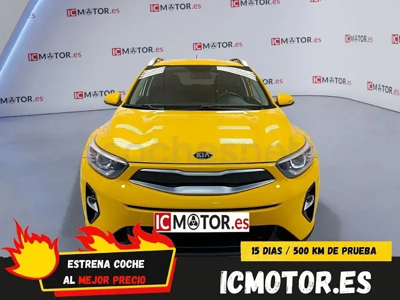 Usado Kia Stonic 84 CV (61 kW) 2018 Amarillo SUV