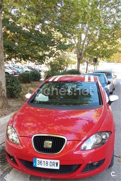 Rojo Usado 2005 Seat Leon Sport Berlina | 4000 € (Precio justo) - Imagen 1/4