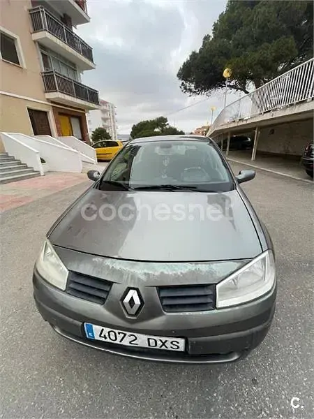 Usado Renault Mégane 105 CV (77 kW) 2006 Negro Berlina