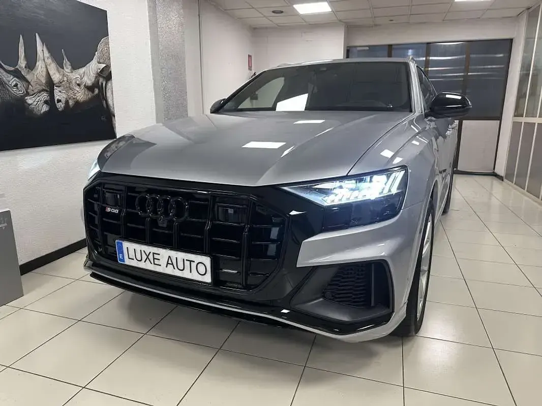 Usado Audi SQ8 Ambiente 435 CV (319 kW) 2021 Plateado SUV