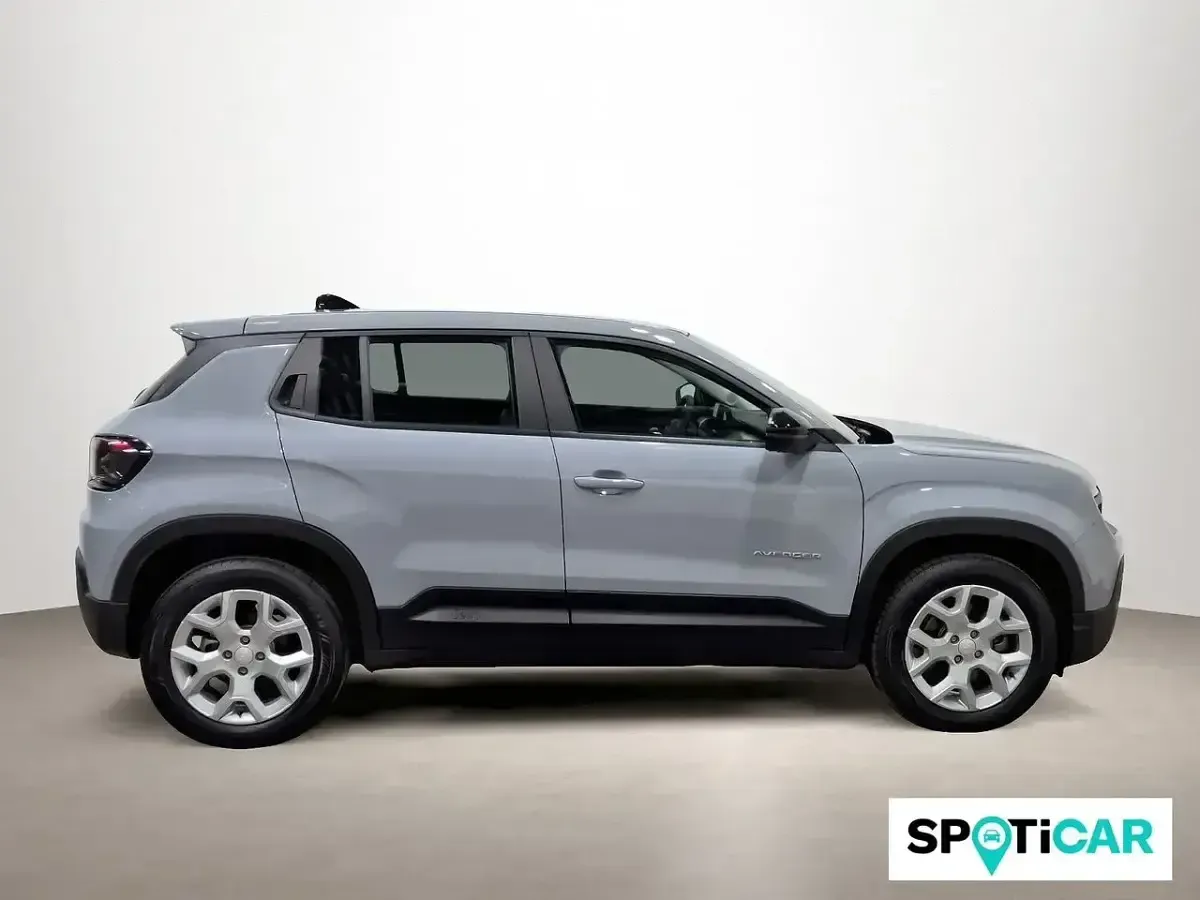 Nuevo Jeep Avenger EV Altitude 114 kW (156 CV) 2025 Gris SUV