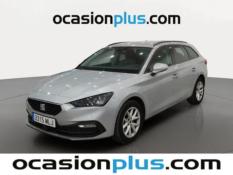 Gris plata Usado 2023 Seat Leon Style Monovolumen | 19.046 € (Buen precio) - Imagen 1/4