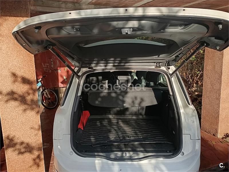Usado Citroën C4 Picasso Live 120 CV (88 kW) 2017 Blanco Monovolumen