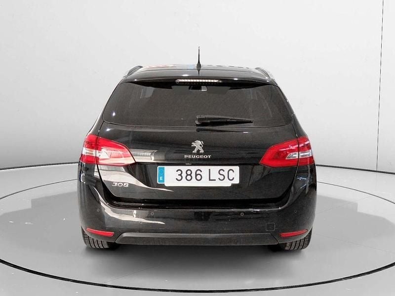 Usado Peugeot 308 Style 131 CV (96 kW) 2021 Negro