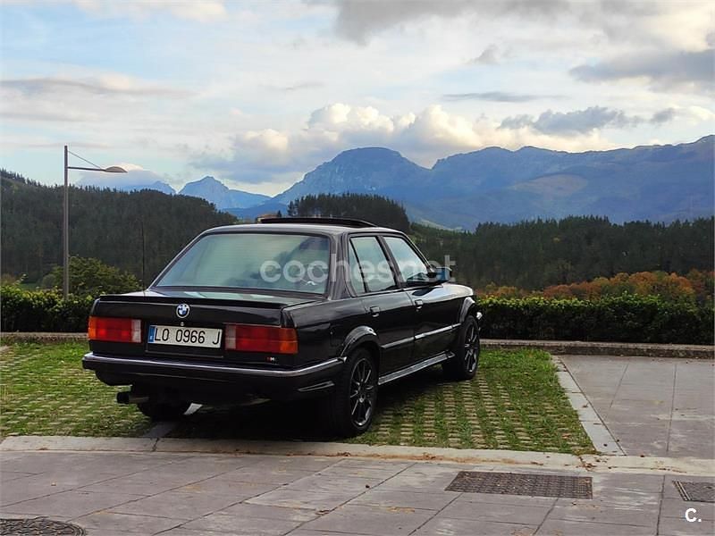 Usado BMW 325 170 CV (125 kW) 1986 Negro Berlina