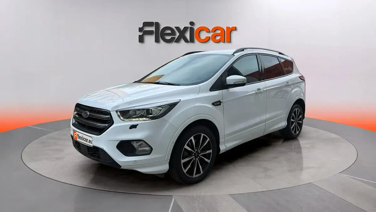 Usado Ford Kuga ST-Line 120 CV (88 kW) 2017 Blanco SUV