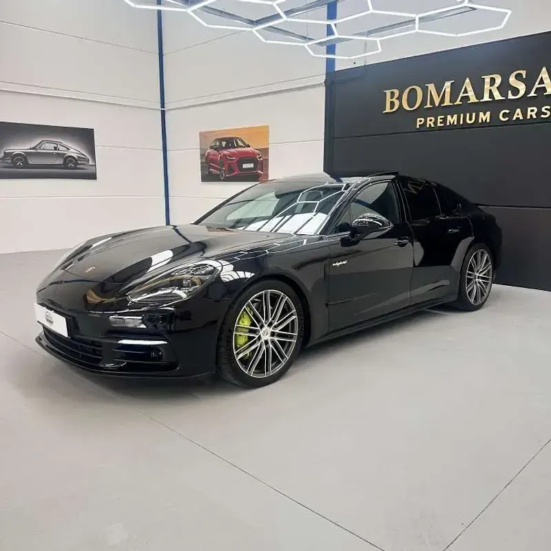 Usado Porsche Panamera 4 462 CV (339 kW) 2019 Negro Utilitario