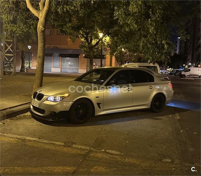 Usado BMW 520 163 CV (119 kW) 2007 Gris / plata Berlina
