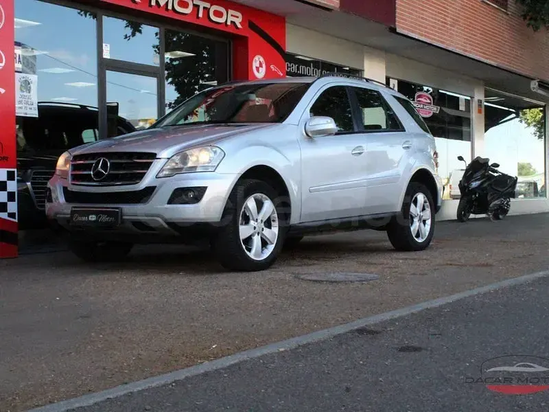 Usado Mercedes ML350 231 CV (169 kW) 2011 Gris / plata SUV