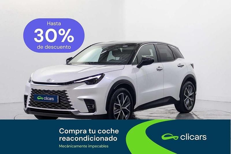 Usado Lexus LBX 91 CV (66 kW) 2025 Blanco SUV