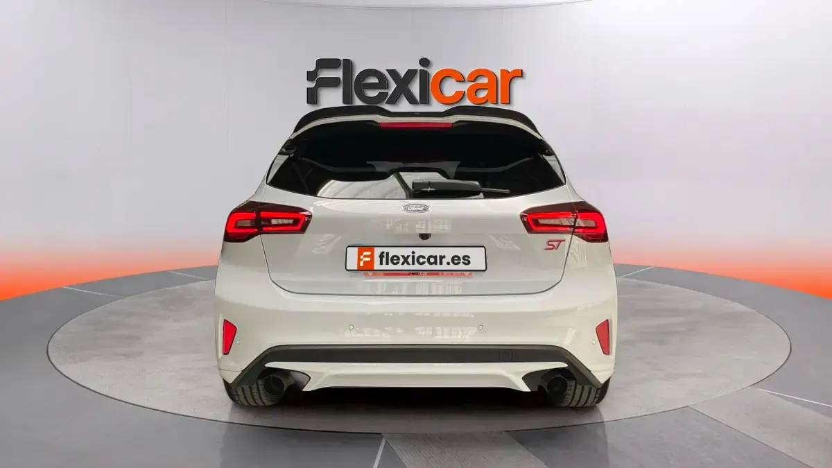 Usado Ford Focus ST 280 HP (205 kW) 2025 Branco Citadino