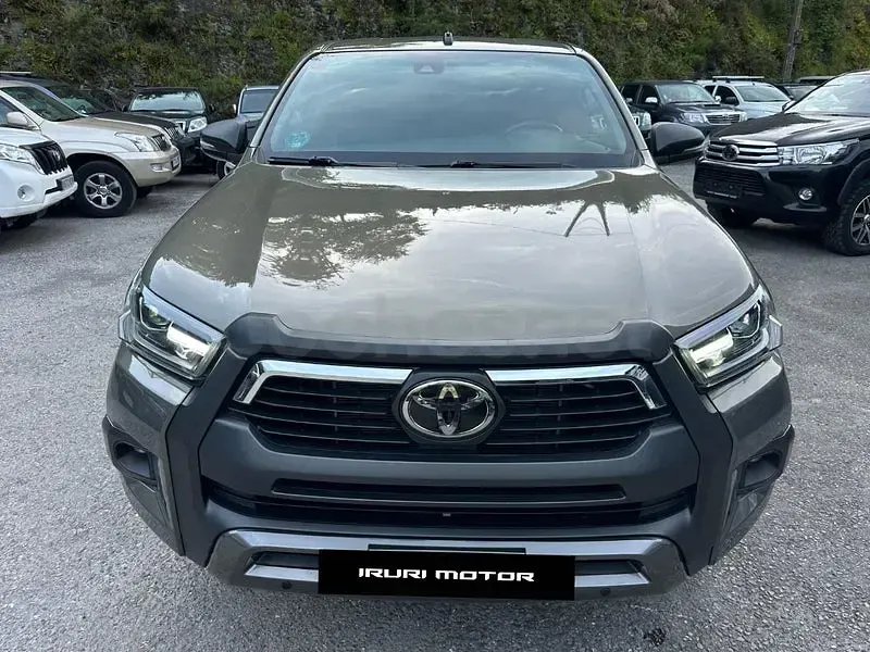 Usado Toyota HiLux 204 CV (150 kW) 2021 Verde Pickup/Camioneta