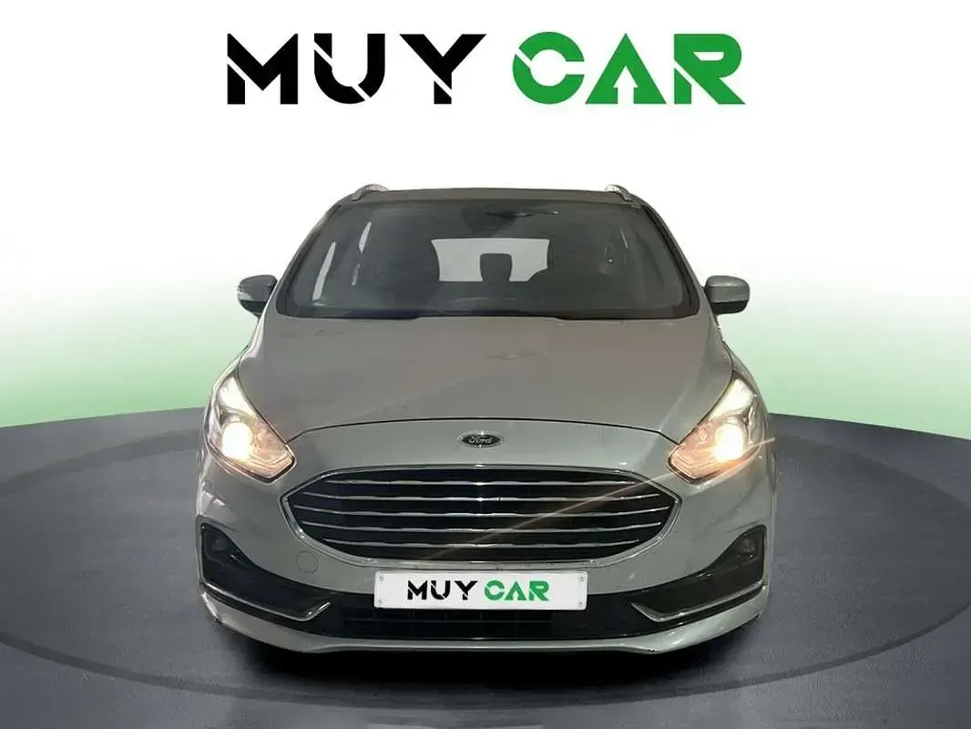 Usado Ford S-MAX Titanium 150 CV (110 kW) 2022 Gris Monovolumen