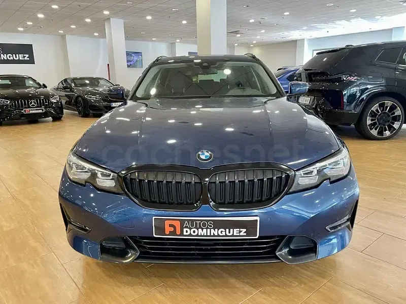 Usado BMW 318 150 CV (110 kW) 2022 Azul Familiar