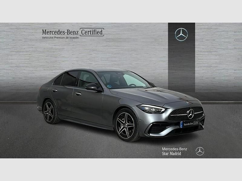 Usado Mercedes C200 204 CV (150 kW) 2022 Gris selenita (metalizado) Berlina
