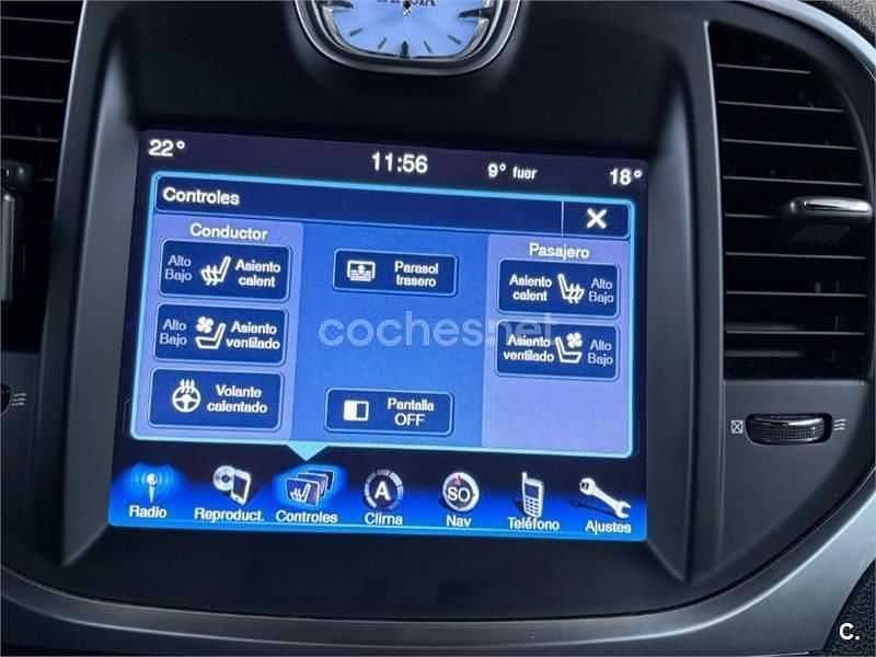 Usado Lancia Thema Platinum 239 CV (175 kW) 2012 Gris / plata Berlina