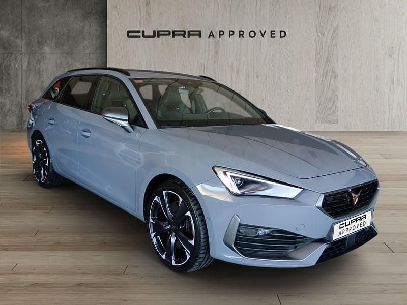 Usado Cupra Leon 245 CV (180 kW) 2021 Gris / plata Familiar