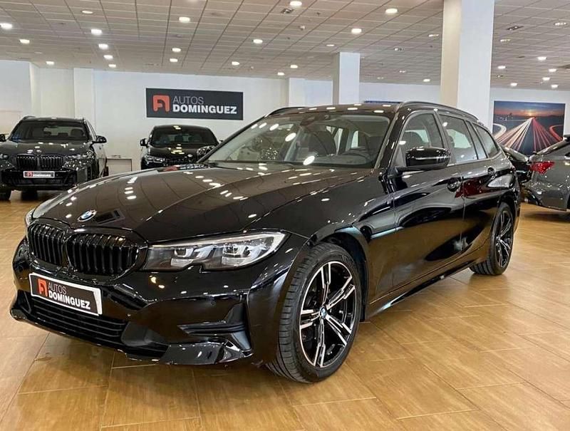 Usado BMW 318 150 CV (110 kW) 2022 Negro Familiar