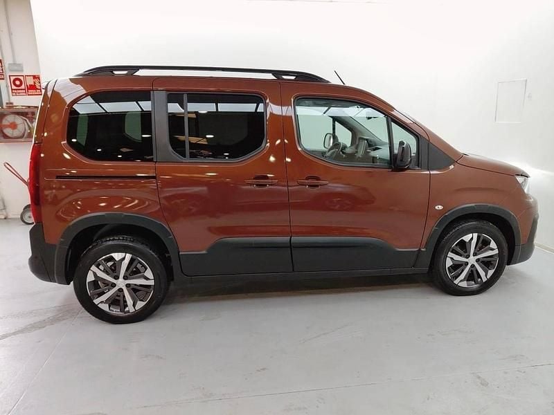 Usado Peugeot Rifter GT-line 130 CV (95 kW) 2019 Marrón Monovolumen